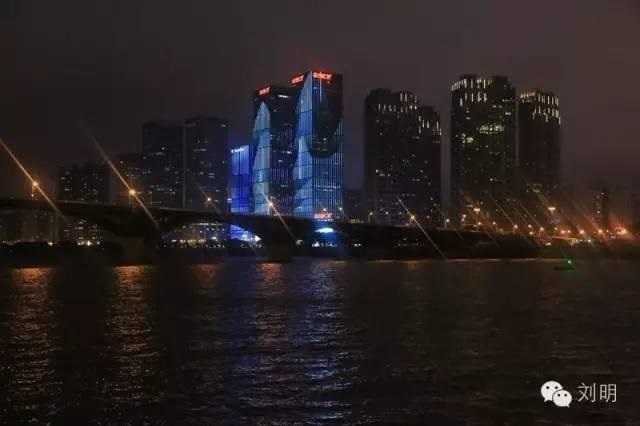 夜晚湘江橘子洲大桥