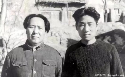 毛岸英牺牲时才28岁，曾多次反问自己：我做毛泽东的儿子合格吗